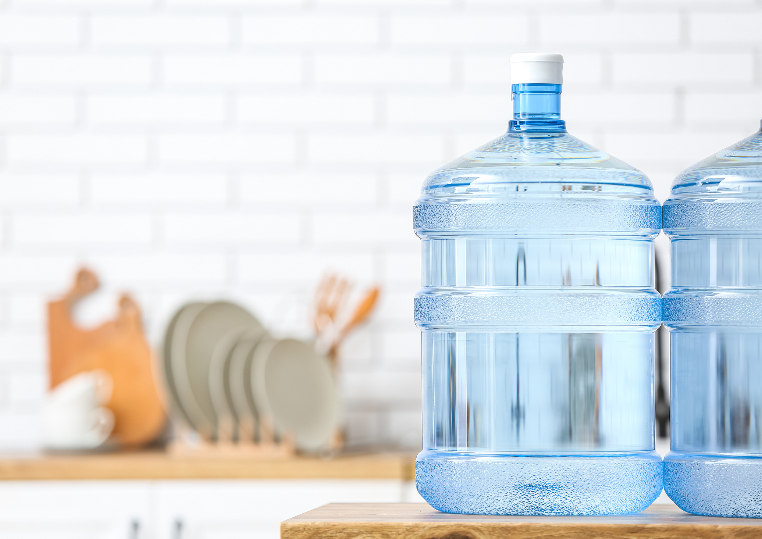 Agua embotellada en casa